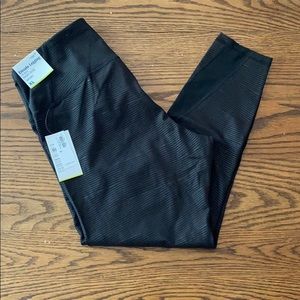 Old Navy Active Elevate High Waisted Leggings